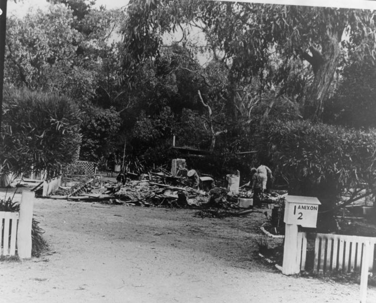 All that remained of Ali Nixon_s house at Anglesea, after Ash Wednesday 1983 - Keoth Cecil Collection