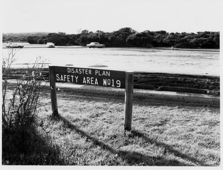 Anglesea - one of the Disaster Plan Safety Areas, opposite the four Kings Café. These areas were defined throughout the Shire following the Ash Wednesday fires (16 _2 _1983) - Keith Cecil Collection